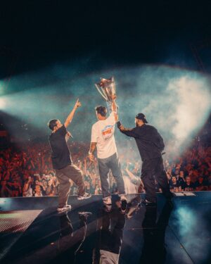 Romain Ntamack Instagram - 𝑺𝒕𝒂𝒅𝒊𝒖𝒎 𝟐𝟎𝟐𝟒 🎤 @bigfloetoli @oli_real

📷 @odieuxboby