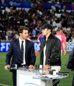 Romain Ntamack Instagram - Très content d’avoir retrouvé les copains 🇫🇷