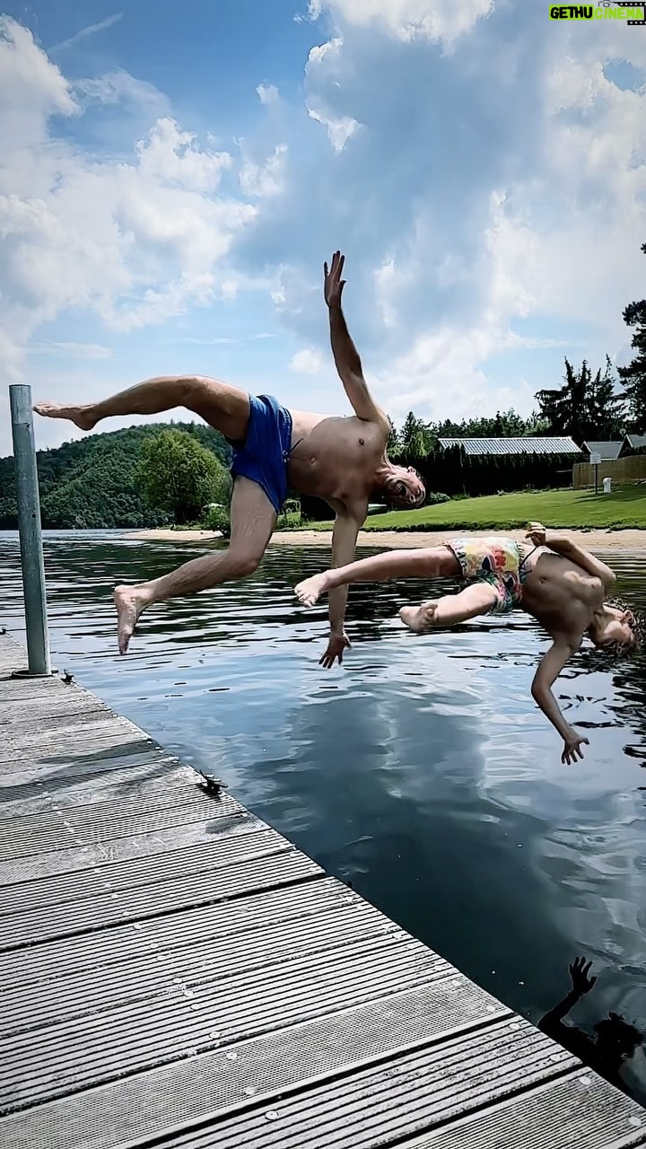 Roman Vojtek - 702 Likes - Nějaký vtipný popisek na náš skok ? 🤪 Těším se 👍😀 #slapy #vojtkovivakci #fatherandson