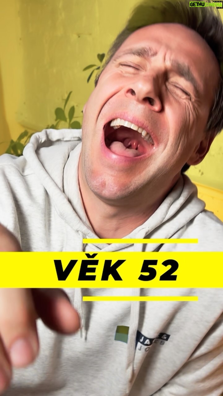 Roman Vojtek - 302 Likes - @roman.vojtek věk 52 let😎 a @jakubkotek_2.0 36 let😏 si přátelsky povídali💛 v Easycastu!!! 🔥🔥 Už teď online nový díl na všech platformách ⚠️ Realita ekologie elektroaut🚘 Jak na věčné mládí?🧐 Výchova dětí v dnešní době👨🍼 Dokážeme žít v Česku ekologicky? 💚 #elektromobil #ekologie #elektroauto #romanvojtek #easycast #podcast