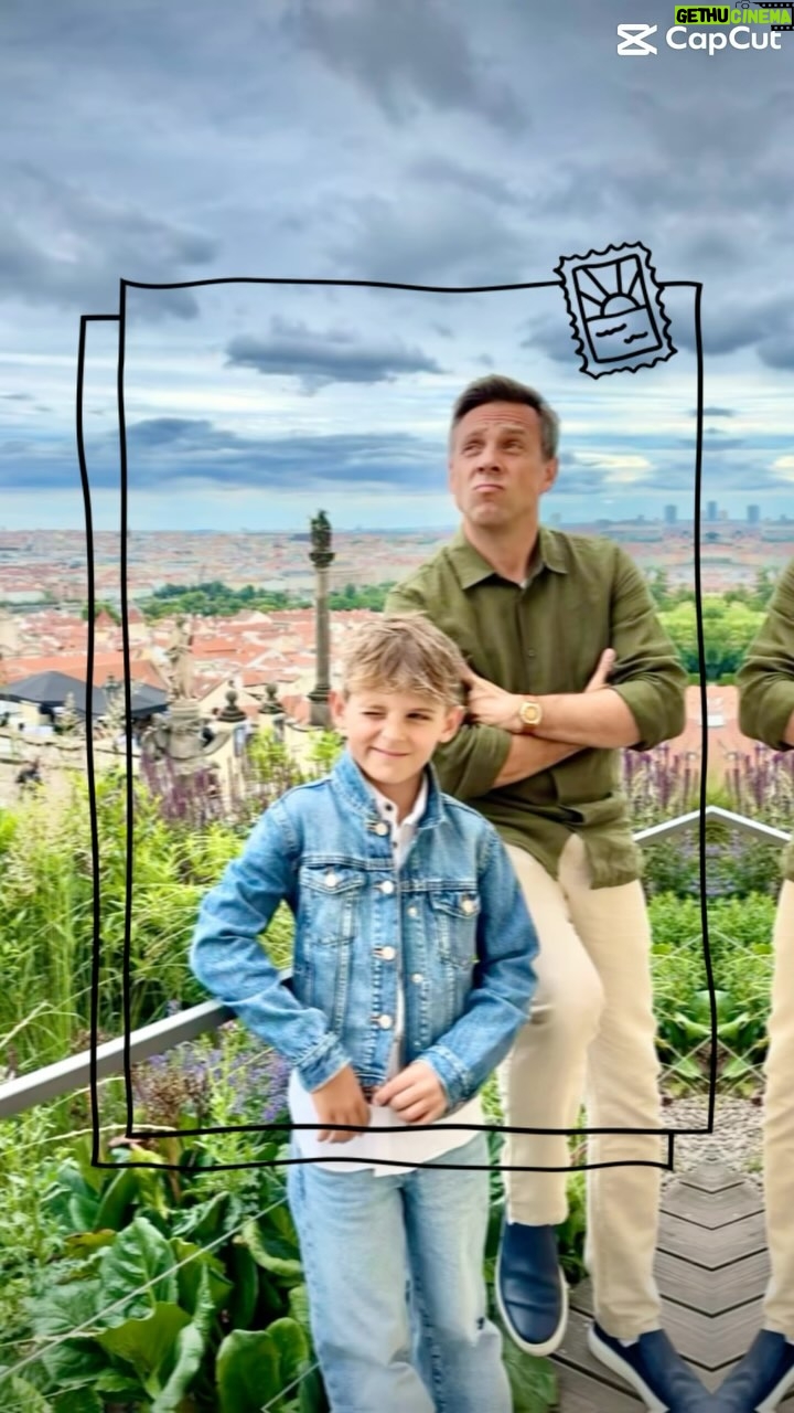 Roman Vojtek - 263 Likes - Modelem se nestáváš… modelem se rodíš 😘 #fatherandson @gapcesko #letnikolekce
