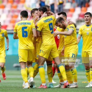Roman Yaremchuk Instagram - Важлива перемога🇺🇦
Дякую за підтримку🇺🇦
