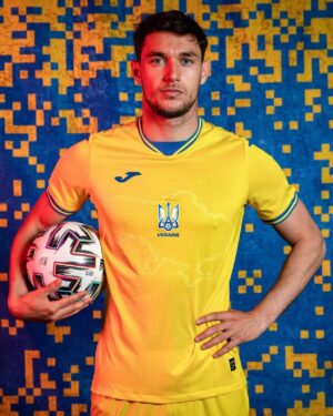 Roman Yaremchuk Instagram - Як вам дизайн нової форми?🇺🇦🇺🇦🇺🇦