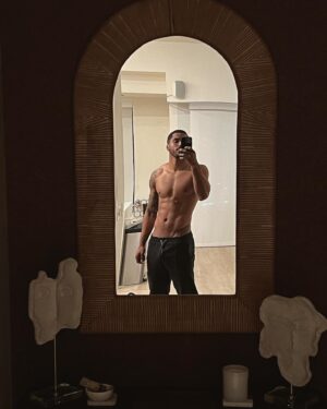 Rome Flynn Instagram - in a place of gratitude before the year ends.