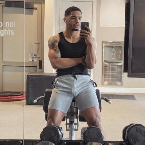 Rome Flynn Instagram - o país com maior engajamento foi o Brasil esta semana 🇧🇷
♥️♥️🤍🤍 amo você
