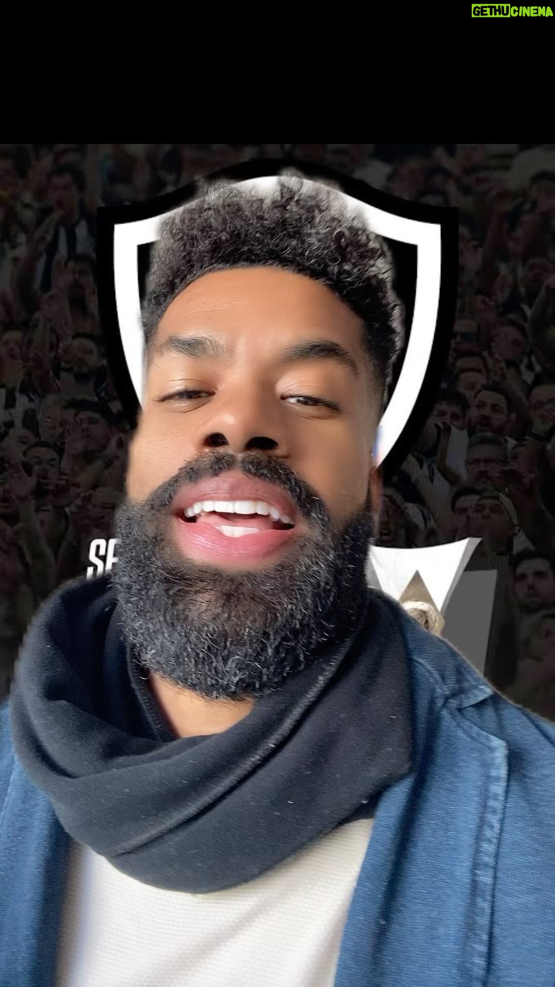 Ronaldo Moura - 3 Likes - Posso dizer que foi o melhor jogo do @brasileirao até o momento, @botafogo venceu por 1 a 0 o time do @palmeiras . Mas as polêmicas da arbitragem?