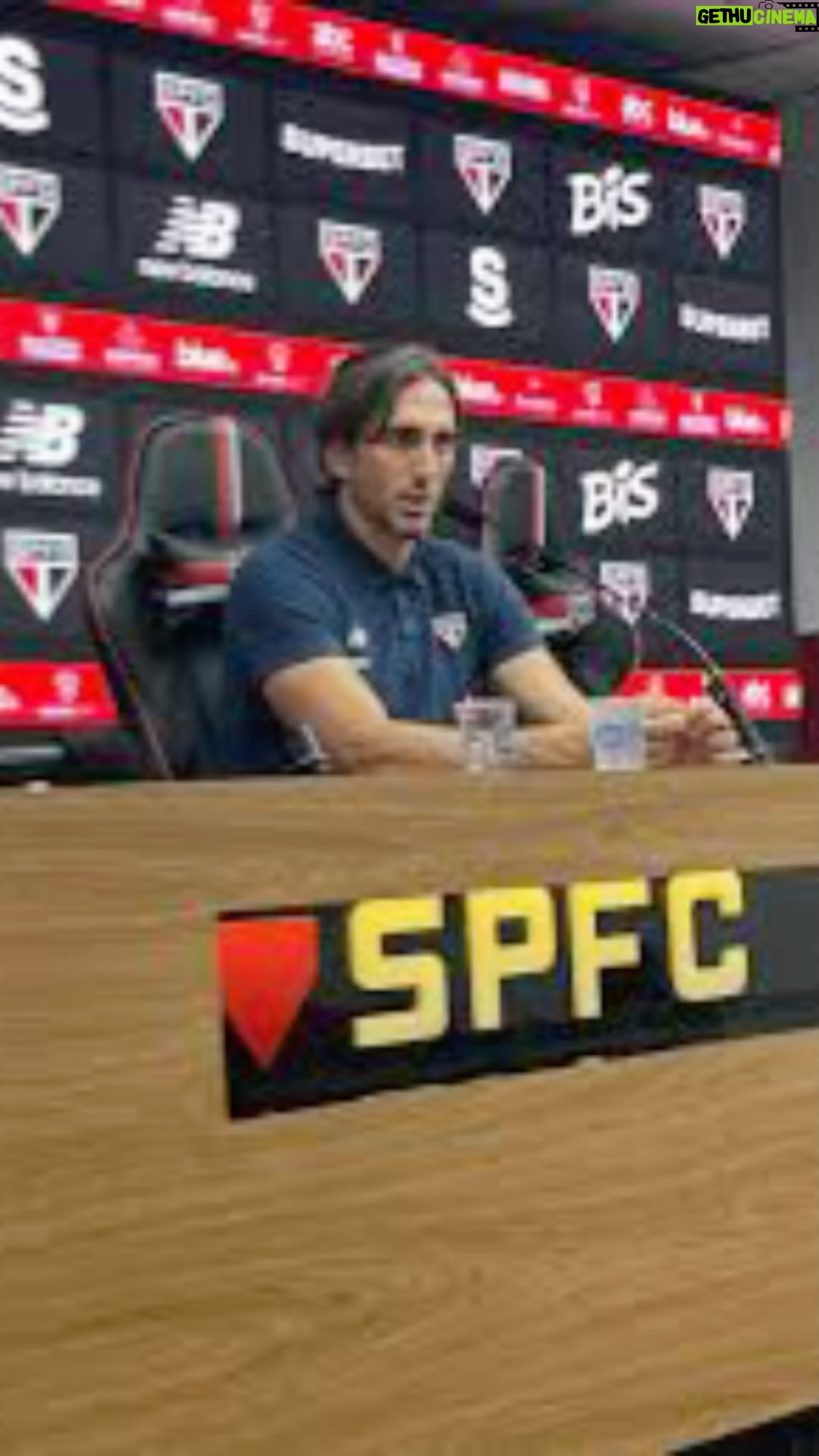 Ronaldo Moura - 3 Likes - Técnico do São Paulo, Luiz Zubeldia estÔ certo ?
#saopaulo #var #futebol #brasileiro