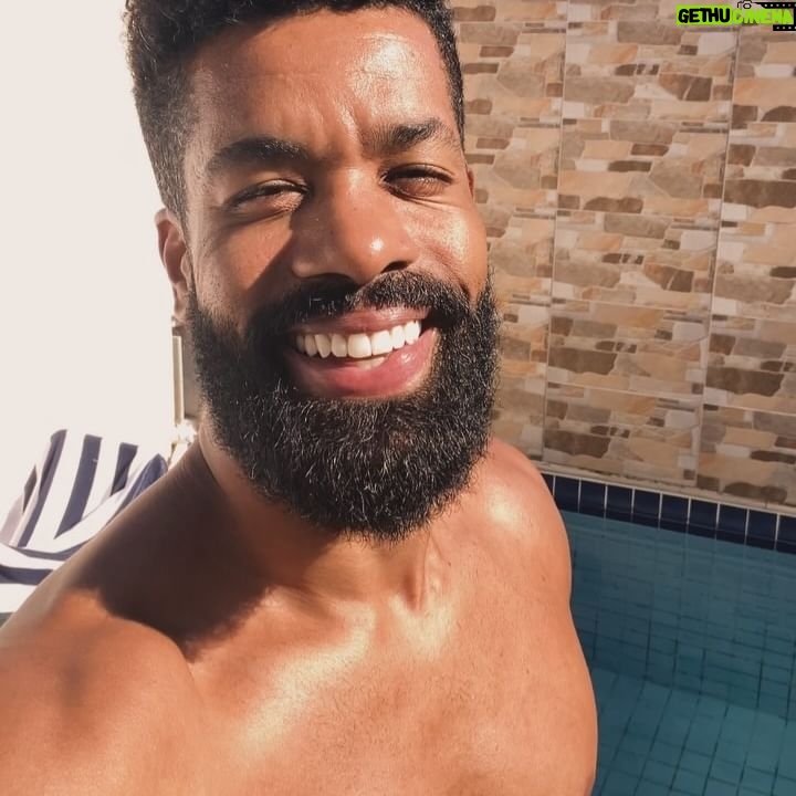 Ronaldo Moura - 3 Likes - Sunday āŗļø