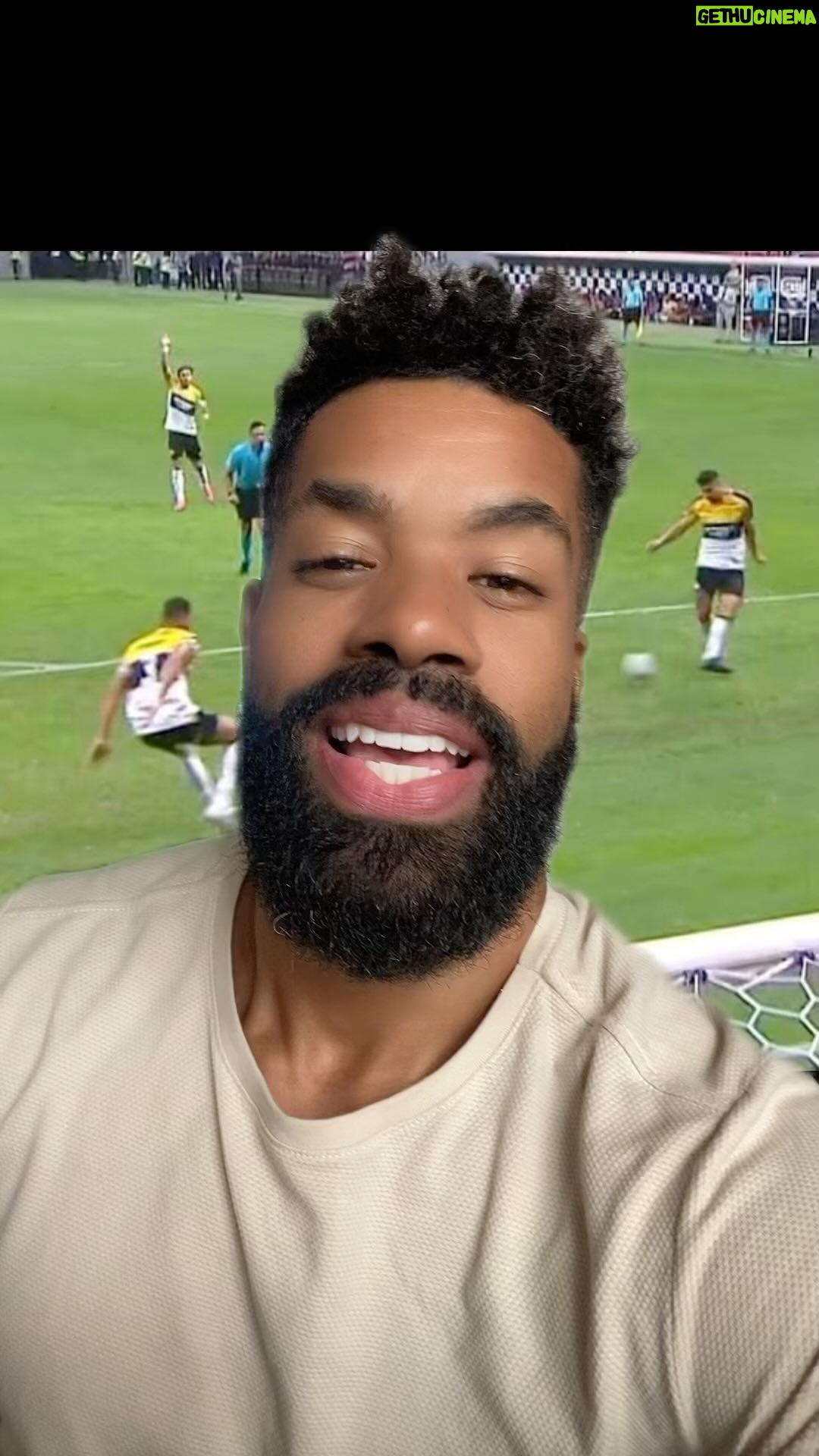 Ronaldo Moura - 3 Likes - Por isso que eu amo #futebol esse conteĆŗdo ficou perfeito ššæšā½ļø
By @ilheenrique.e
dennisking_oficial
@rodrigorcs2
@gordao_da9
@thiagoservetti
#flamengo #var #futebol #criciuma #polemica