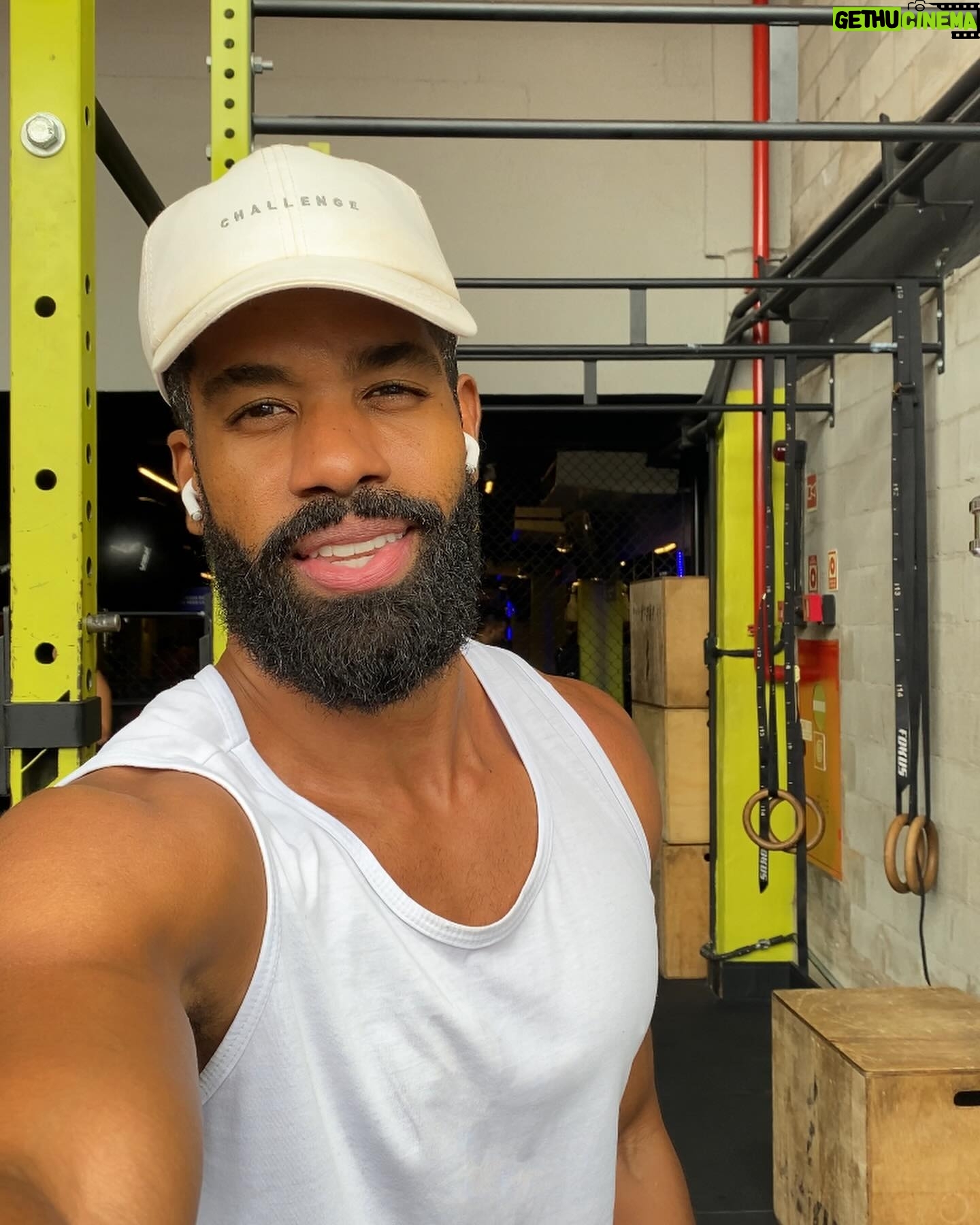 Ronaldo Moura - 3 Likes - Friday ⚓️🤎🙏🏿