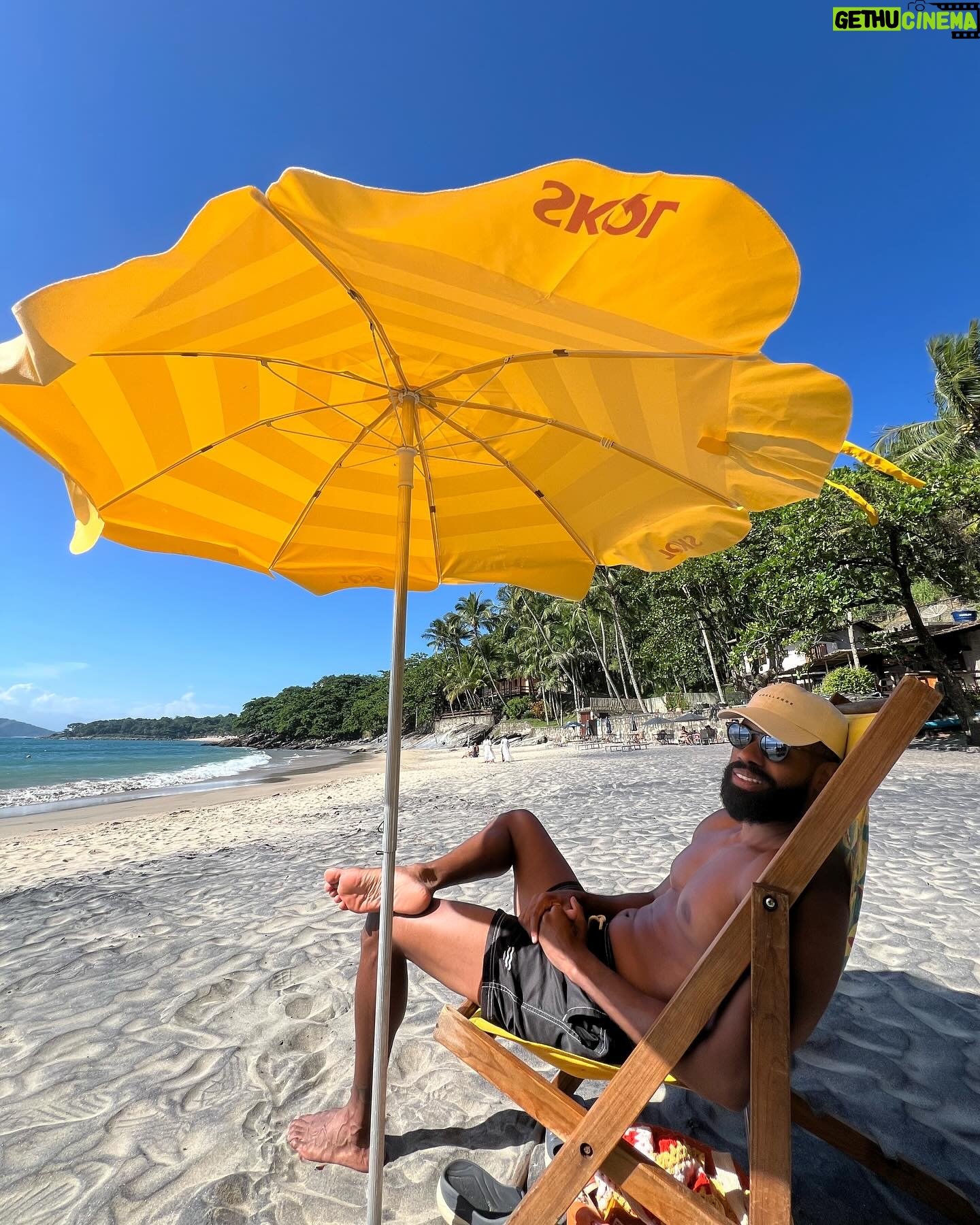 Ronaldo Moura - 3 Likes - Modo praia 🏝️