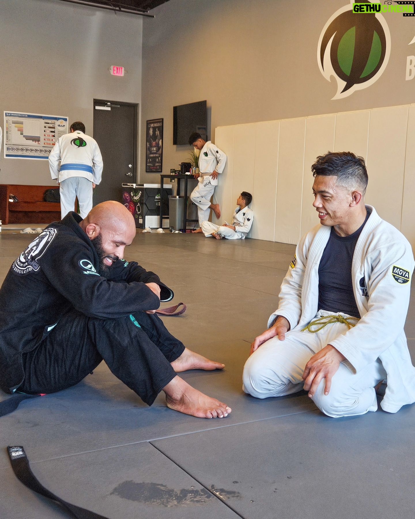 Ronaldo Souza - 6.2K Likes - What an experience it was to be in the presence of true martial artists! Thank you @lucaspinheirobjj and @ronaldojacare for welcoming me to your beautiful academy. As soon as I walked in, I felt right at home. It was an honor to also collaborate and share ideas with the most complete martial artist @mighty. This was exactly what I needed heading into this weekend.
Life is boomin. God is good.
@moyabrand
@electrum_performance
@mostracoffee
@atosbjjondemand
-
-
-
-
-
#jiujitsu #jiujitsulifestyle #bjj #martialarts