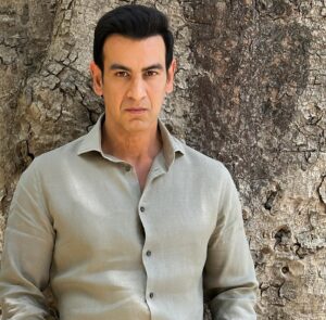 Ronit Roy Instagram - A friend asked me to post them back again so doing so. Happy AJ? #rbr #ronit #ronitroy #ronitboseroy #ronitroystyle #ronitians #ronitroyfans #ronitboseroylovers