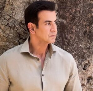 Ronit Roy Instagram - A friend asked me to post them back again so doing so. Happy AJ? #rbr #ronit #ronitroy #ronitboseroy #ronitroystyle #ronitians #ronitroyfans #ronitboseroylovers