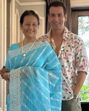 Ronit Roy Instagram - Happy 80th Birthday Ma ❤️ My life was blessed cause you gave birth to me. Thank you for all the sacrifices you made while raising me. Now as a parent when I stay up and wait for Aador Agasthya to come home I understand how much I troubled you in my younger days. I’m sorry. My lifetime will not be enough to return the love and affection I have received from you. Love you so much. Please be my mother in every birth I take. 
❤️❤️❤️❤️❤️❤️❤️❤️❤️❤️❤️

#dollyboseroy #mother #divine