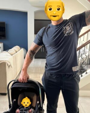 Ronnie Arneill Instagram - Thank you to everyone who have reached out to send their well wishes and congratulations. It means the world to me… I love and appreciate you all. 

Momma and Austin are doing very well. 

Everything has changed. I’m now a Dad and the worlds biggest mush ☺️

#boysday #myguy
