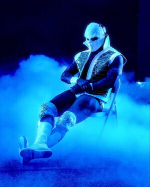 Ronnie Arneill Instagram - The best entrance in professional wrestling. 

The coldest shot of my career. 

Pain, in a picture. 

@wwenxt @wwe #nxt 
📸: @kimberlasskick