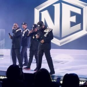 Ronnie DeVoe Instagram - 🚨 #ALERT

ITS OFFICIAL! We’re extending our Las Vegas residency at the intimate Encore Theater at Wynn Las Vegas with more dates in 2024! Tickets go on sale Friday, March 15 at 10am PT but presales start Monday, use code: VEGAS. Link in bio.
____________________

#DeVoeTeD

@NewEdition