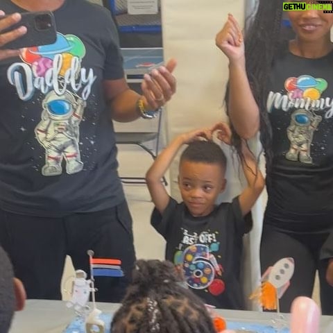 Ronnie DeVoe - 13.4K Likes - Ronald and Romanās 6th birthday was one for the ages! Mommy and Daddy are so proud of you!
@DeVoeTwins July 14, 2023ā¦
#DeVoeted