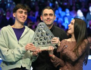 Ronnie O'Sullivan Instagram - Wow, number 8!! 

Just want to again say thank you for all the support. It really means the world to me. 

🏆
