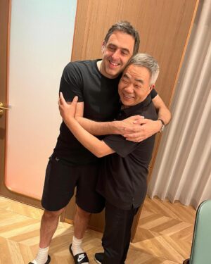 Ronnie O'Sullivan Instagram - I love you @ding_junhui ….but I might love your dad more 😂