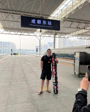 Ronnie O'Sullivan Instagram - Photo dump. Arrived in Shanghai for a bit of work then onto the beautiful city of Luoyang for snooker nights with my mate Ding. Now travelling to Chengdu for some more shows. ❤️