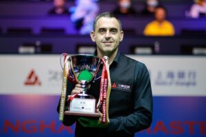 Ronnie O'Sullivan Instagram - Wow, what a few days!! To win my fifth Shanghai Masters is something I’m really proud of. And to have won playing such a talented player in Luca, means a lot. Thank you to all the fans and everyone out here for your support, it doesn’t go unnoticed ❤️