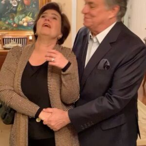 Ronnie Von Instagram - Feliz Dia dos Namorados para minha eterna companheira. Amo você Kikinha! ♥️