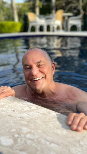 Ronnie Von Instagram - Termômetro aqui batendo os 40 graus! 😎
Como está na sua cidade?