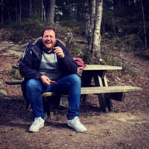 Ronny Brede Aase Instagram - Skulle kanskje ha skaffa meg nokre turklede. Har Kvikk Lønsj og stilig termos, då. God påske.