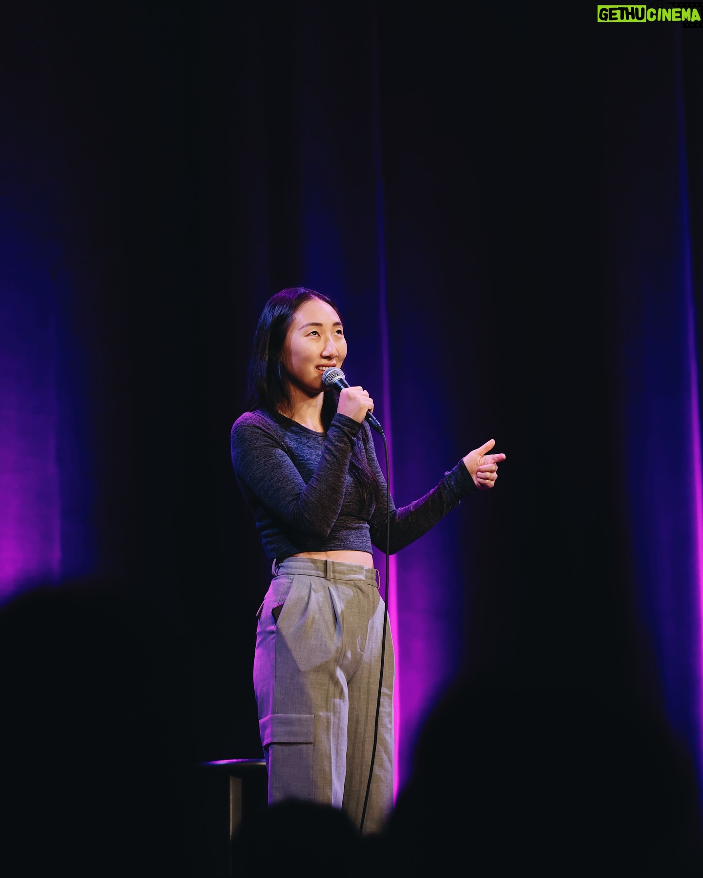 Ronny Chieng - 4.9K Likes - BOSTON! YOU ARE THIS MANCHESTER NEW HAMPSHIRE KID’S HOMETOWN CHINATOWN! Thank you for selling out FOUR SHOWS at @the_wilbur AND BOSTON MAYOR MICHELLE WU @mayorwu FOR COMING! My Dad would have loved this! And thanks to @andreajin and DJ @tonytrimm for being on the show.
📸: @jordanashleighf 👔: @latoiacunningham @bonobos 🎨: @igloo.toast.pop