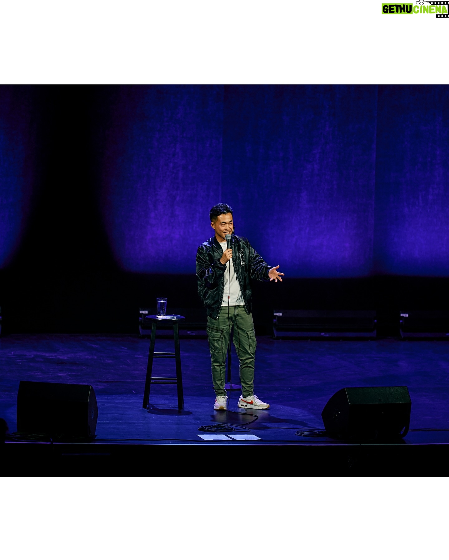 Ronny Chieng - 4.1K Likes - DALLAS! THANK YOU FOR SELLING OUT MY SHOW @majestictheatredallas! And thanks to @thefumiabe and DJ @tonytrimm for being on the show. 📸: @kx0101
👔: @latoiacunningham @bonobos