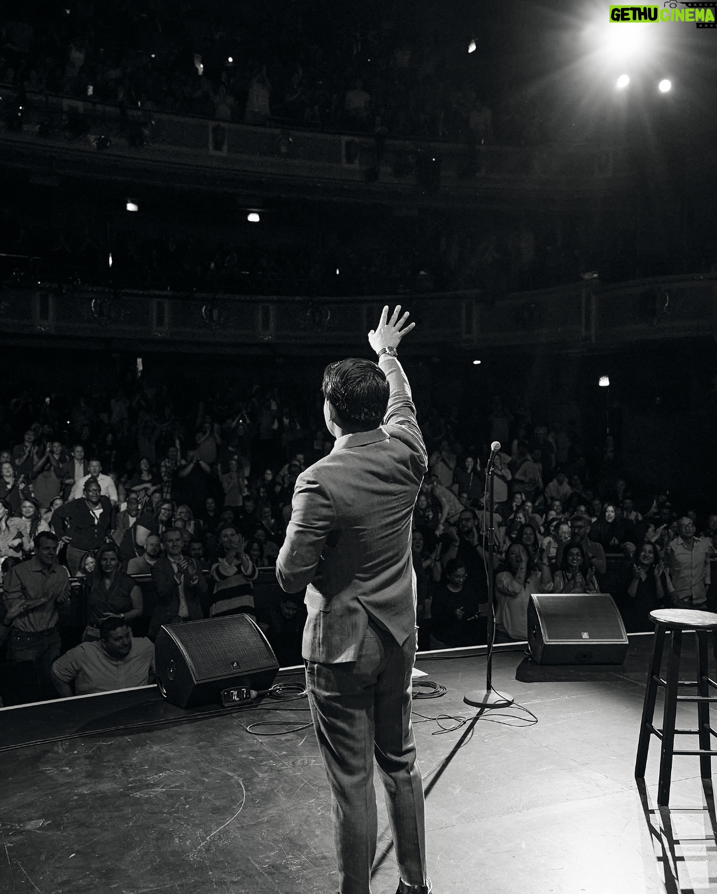 Ronny Chieng - 4.1K Likes - DALLAS! THANK YOU FOR SELLING OUT MY SHOW @majestictheatredallas! And thanks to @thefumiabe and DJ @tonytrimm for being on the show. 📸: @kx0101
👔: @latoiacunningham @bonobos
