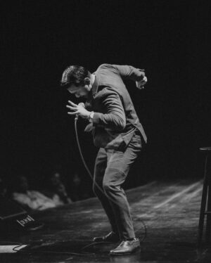 Ronny Chieng Instagram - CHARLOTTE, NORTH CAROLINA! THANK YOU FOR SELLING OUT MY SHOW at Knight Theater @levinecenterforthearts. And thanks to @andreajin and DJ @tonytrimm for being on the show. 📸: @dynesmedia
👔: @latoiacunningham @bonobos 🎨: @igloo.toast.pop