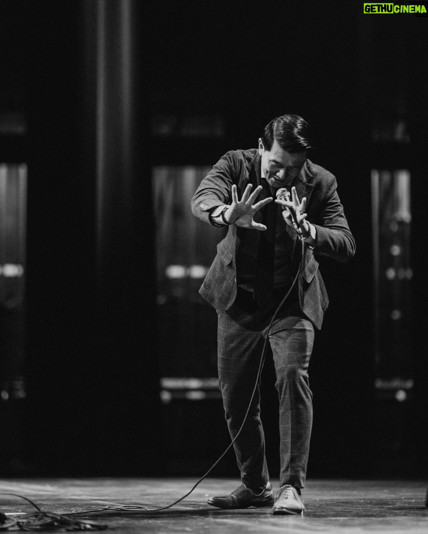 Ronny Chieng - 3.4K Likes - CHARLOTTE, NORTH CAROLINA! THANK YOU FOR SELLING OUT MY SHOW at Knight Theater @levinecenterforthearts. And thanks to @andreajin and DJ @tonytrimm for being on the show. 📸: @dynesmedia
👔: @latoiacunningham @bonobos 🎨: @igloo.toast.pop