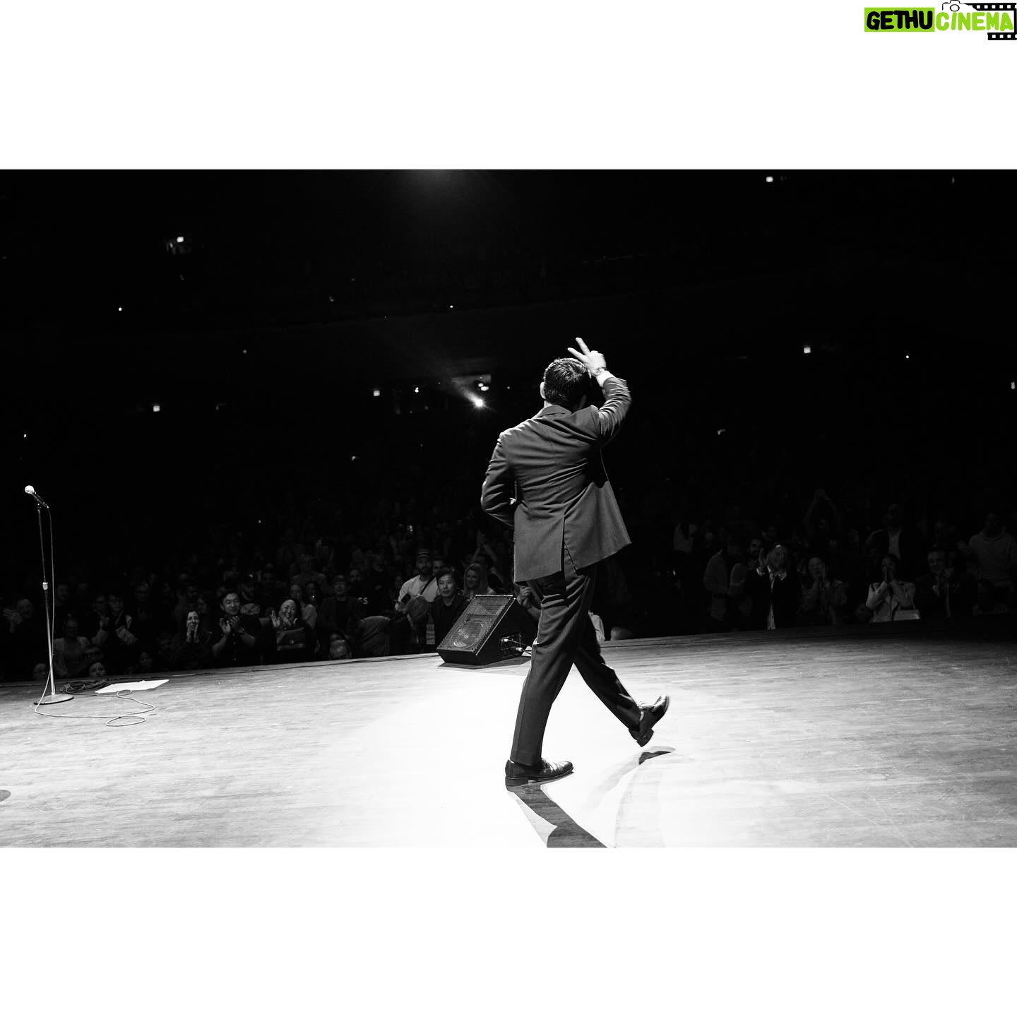 Ronny Chieng - 3.9K Likes - VANCOUVER! THANK YOU FOR SELLING OUT MY TWO SHOWS @jflvancouver at Queen Elizabeth Theatre! And thanks to @juliekimcomedy, @ivanwdecker and DJ @tonytrimm for being on the show.
@albespoke
📸: @sydwonphotography