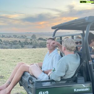 Rory Sloane Instagram - What an amazing few days!! 
Love the Dawsons!
Love my friends!
And love my wife (R&B jukebox queen)