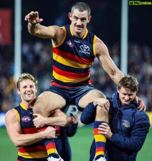 Rory Sloane Instagram - “He’s the Texan”

What a wild night of footy that was. Unbelievable mate! Bloody love you and proud of you!