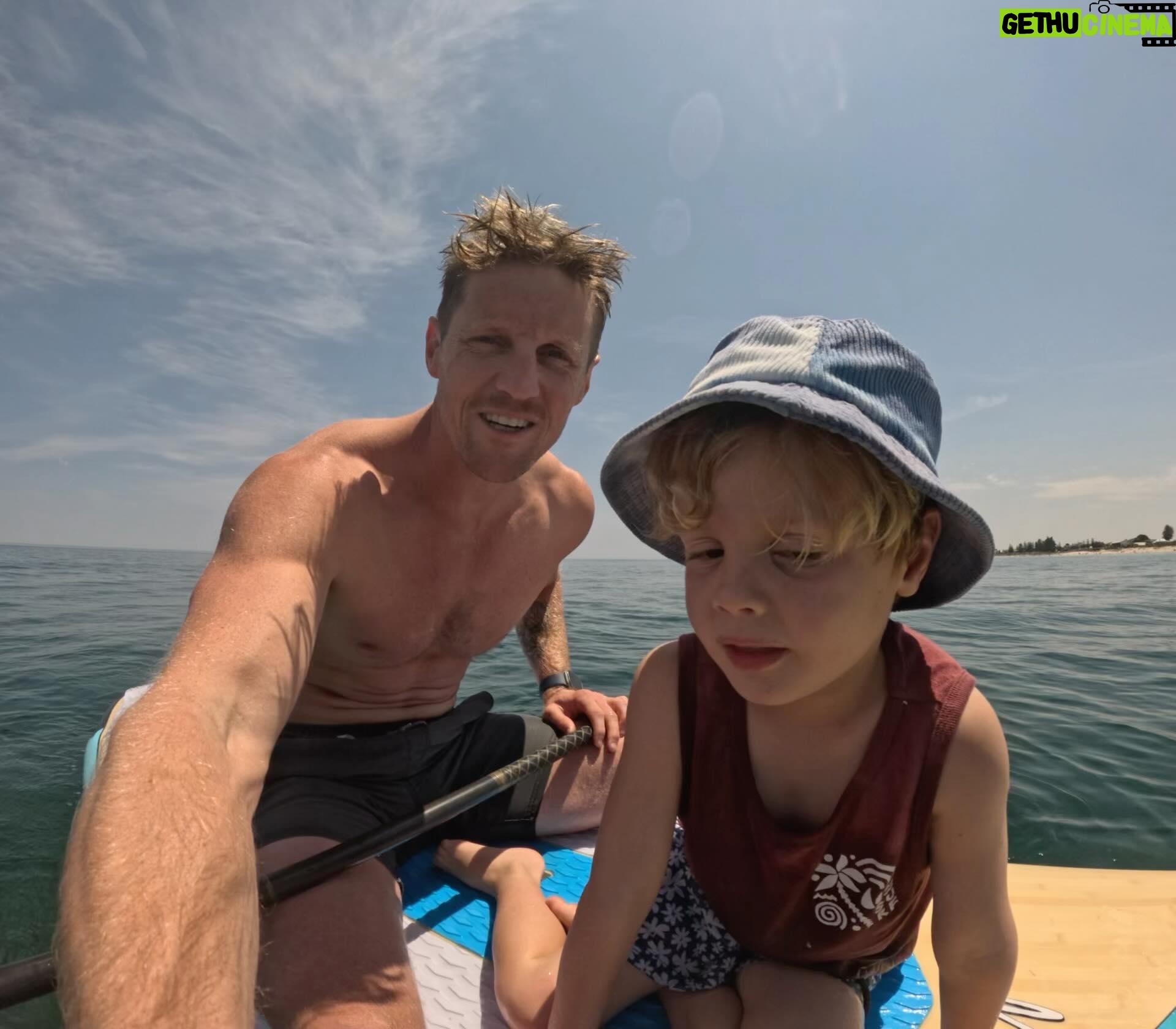 Rory Sloane - 4.8K Likes - My little ocean buddy today.. Saw his first dolphin 🤙🏼
