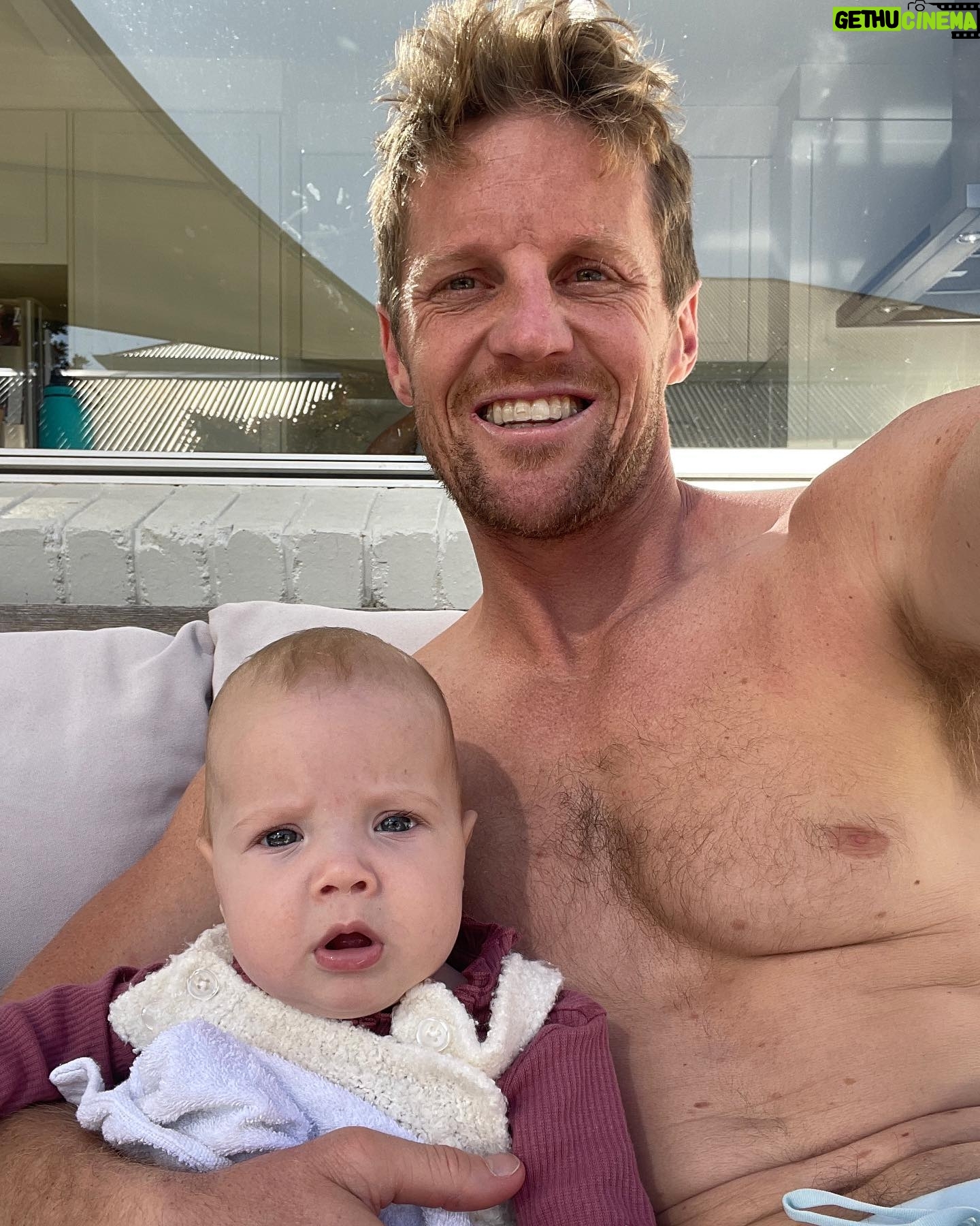 Rory Sloane - 6.8K Likes - Living