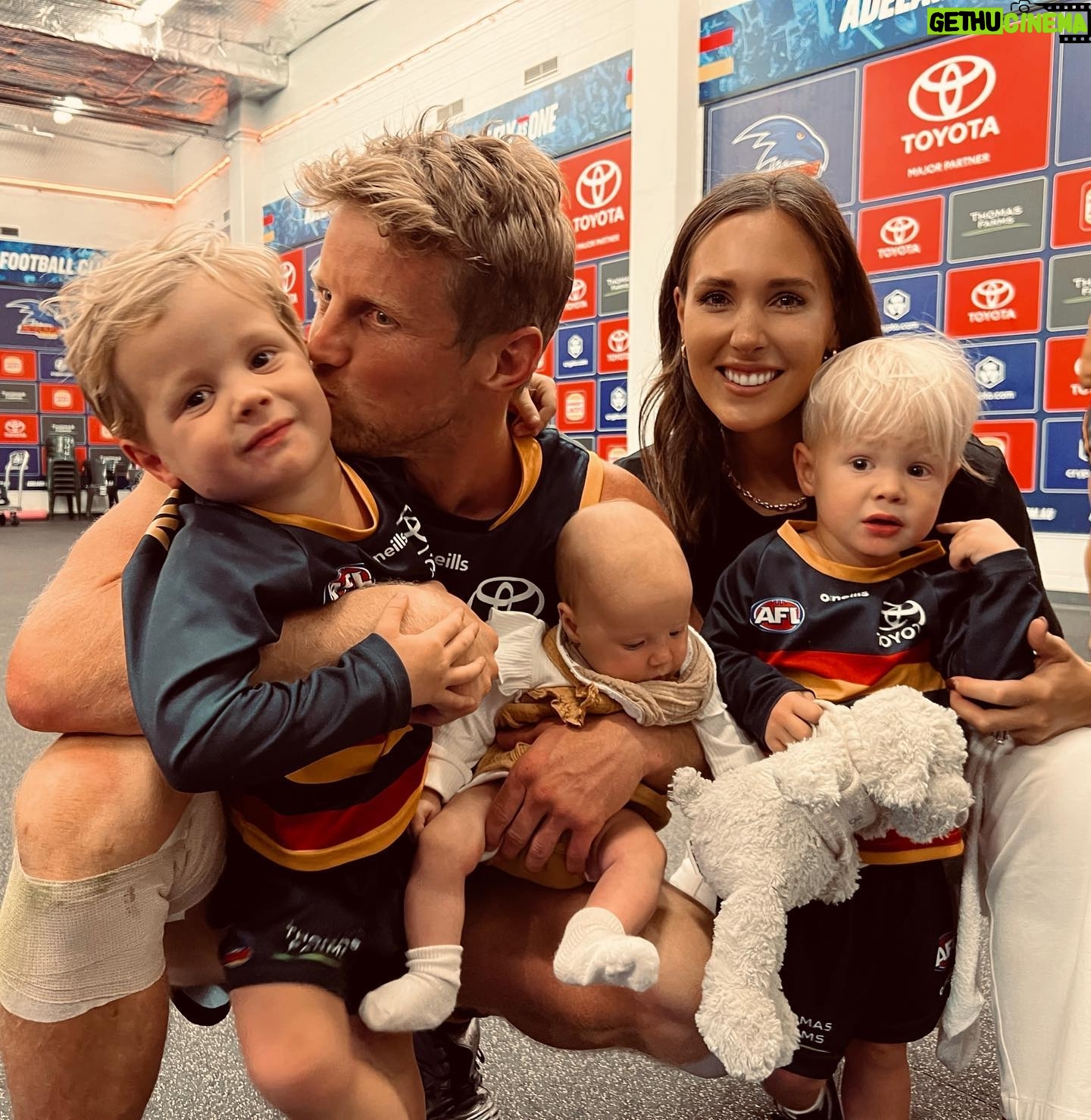 Rory Sloane - 7K Likes - Happy Mother’s Day to these two beautiful mums. We all love you very much
