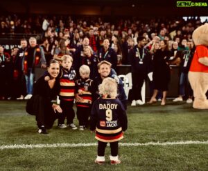 Rory Sloane Instagram - Geeeeeeeeeeee…. Big week… Lots of love shared… Thank you everyone for making this week unforgettable!! 

I love you all ❤️💛💙