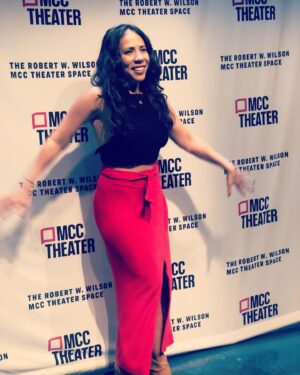 Rosal Colon Instagram - I can awkward pose forever but the question is ...can you ? ⭐️ #thewrongman #openingnight ❤️