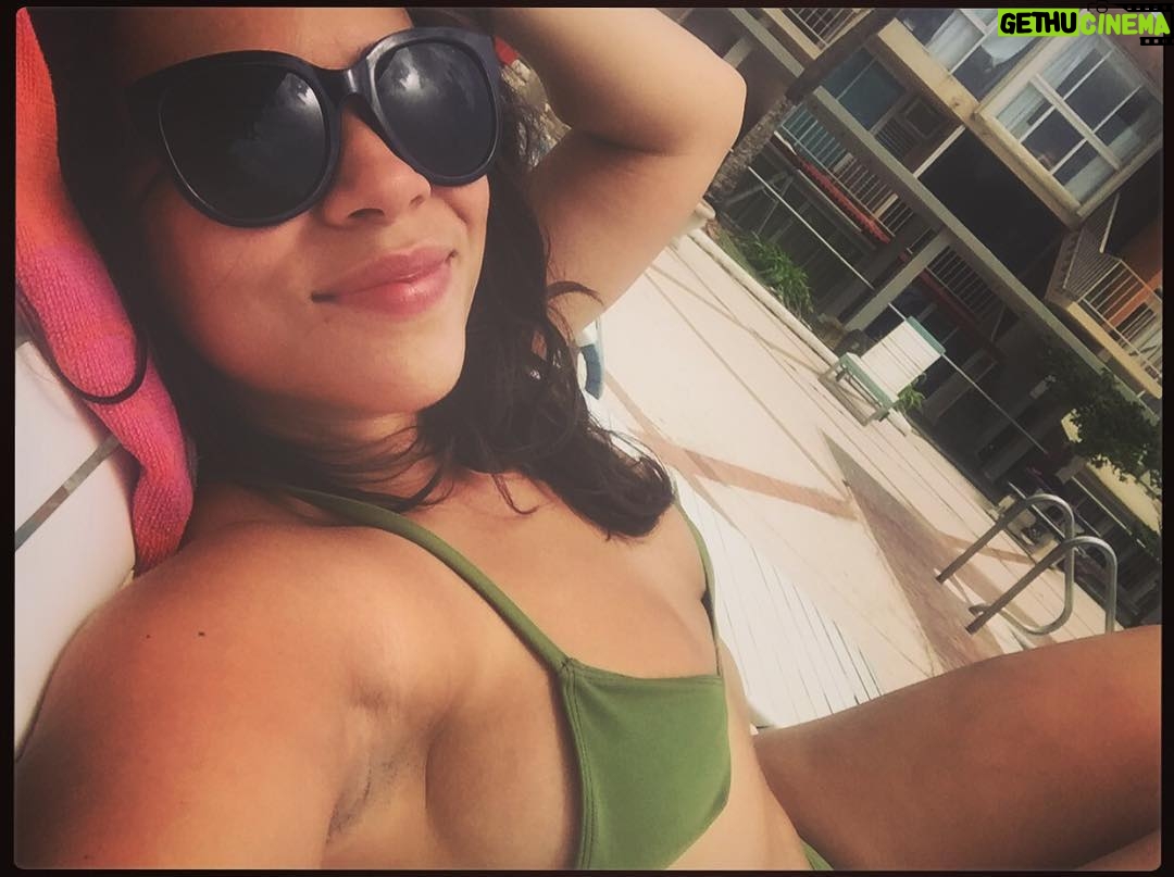 Rosal Colon - 1K Likes - Snuck out one moment for some 😎 in the ☀️ Isla Bonita 🇵🇷