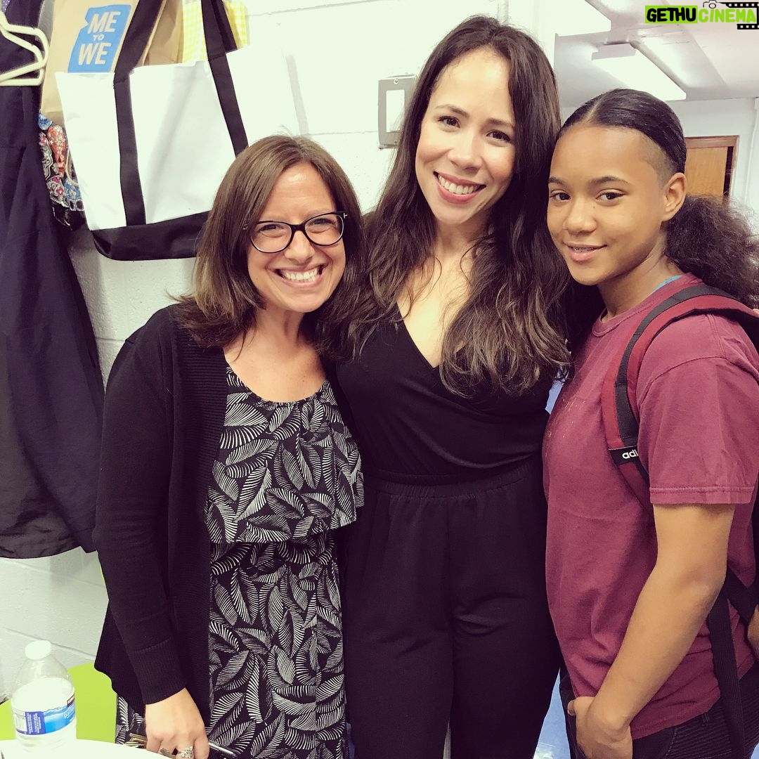 Rosal Colon - 1.4K Likes - Today was truly inspiring . Thank you to the wonderful students and staff @urbanartsorg and to the #BronxAcademyOfLetters for having me today as a guest story teller in their #StoryStudio series . I got to hear some incredible middle school kids get on that stage and share their story and I was lucky enough to get to share my own about what it means to me to be #nuyorican. Even luckier to get to share some laughs and hugs with the kids after . Gotta love the Bronx always. Big thank you to #LidiaRamirez for taking such good care of me . The future was in that auditorium today . #proudbxgirl #proudboricua #what’syourstory