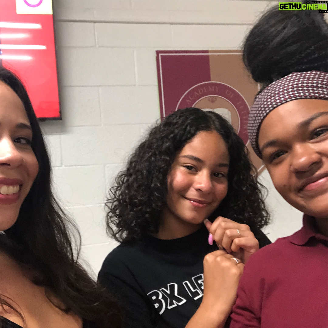 Rosal Colon - 1.4K Likes - Today was truly inspiring . Thank you to the wonderful students and staff @urbanartsorg and to the #BronxAcademyOfLetters for having me today as a guest story teller in their #StoryStudio series . I got to hear some incredible middle school kids get on that stage and share their story and I was lucky enough to get to share my own about what it means to me to be #nuyorican. Even luckier to get to share some laughs and hugs with the kids after . Gotta love the Bronx always. Big thank you to #LidiaRamirez for taking such good care of me . The future was in that auditorium today . #proudbxgirl #proudboricua #what’syourstory