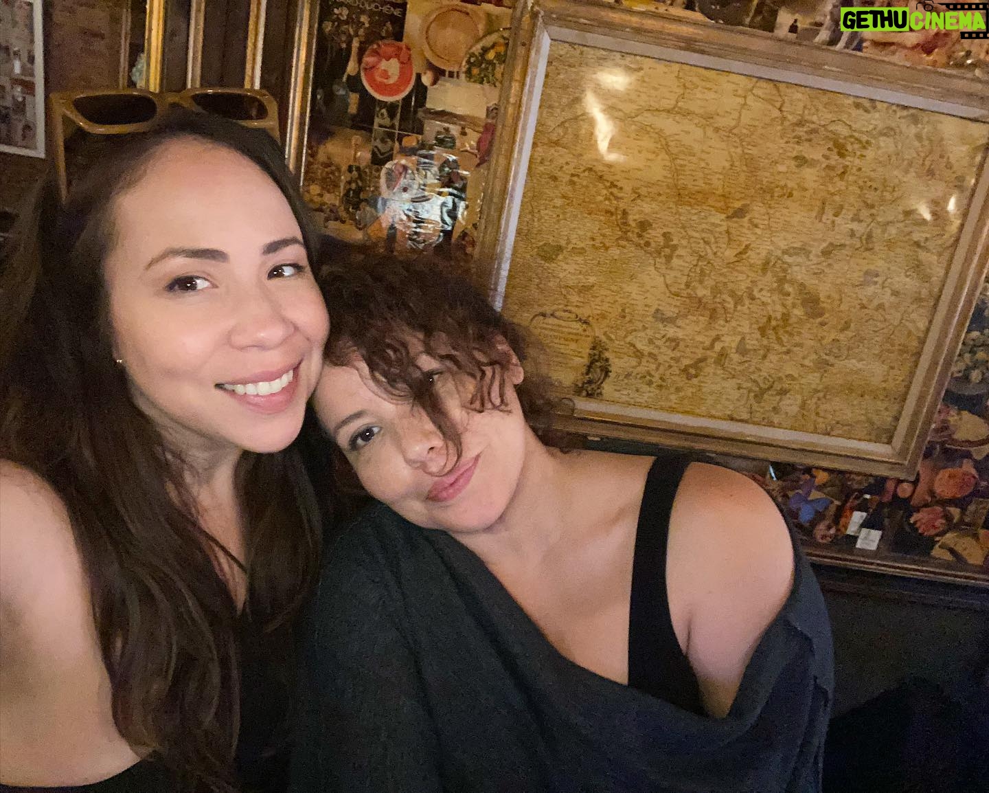 Rosal Colon - 1K Likes - With my number one chi town super star love 😍❤️ @justinamachado