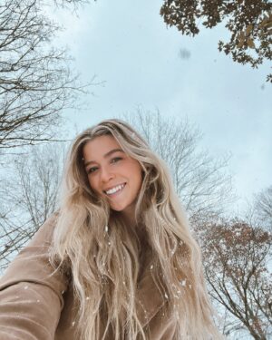 Rose Reid Instagram - ❄️snow baby❄️