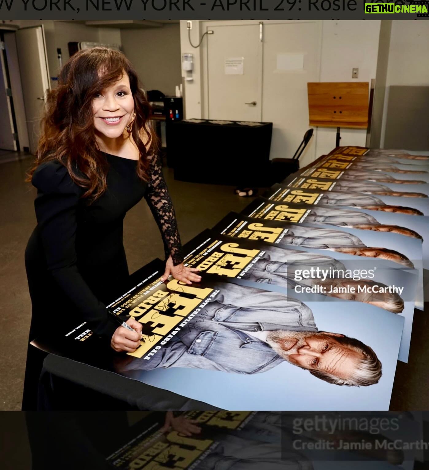 Rosie Perez - 5.5K Likes - What a night! Congratulations @thejeffbridges ! Thank you @csiriano once again, love you!!! Thank you @johnnylavoy @karendupiche ! @filmlinc #cynthiaerivo #sharonstone #sarahpaulson #chrispine @gettyimages