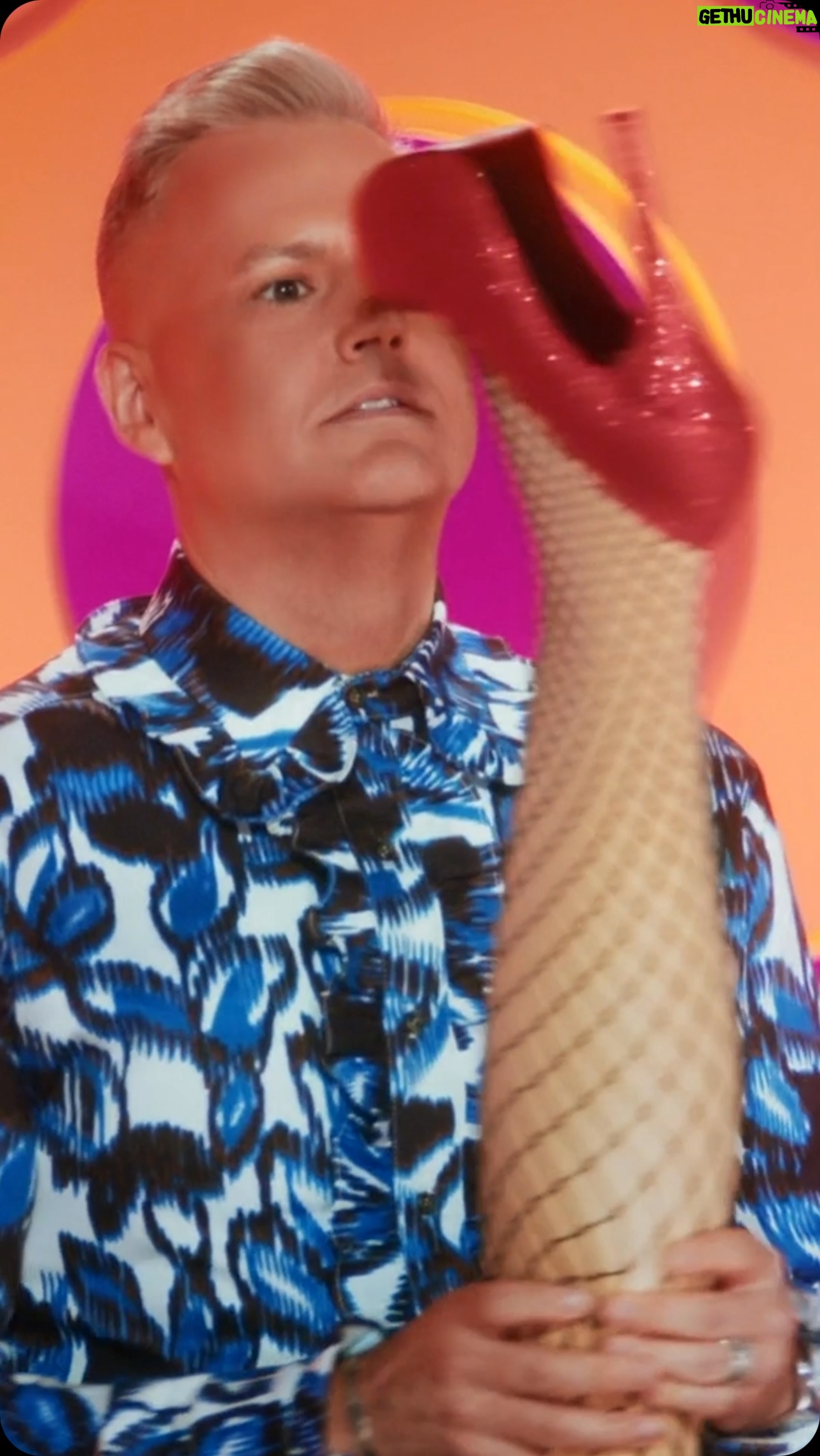 Ross Mathews - 12.5K Likes - Is something burning?
The queens turn smoking hot
firefighters into glamazons on an all-new #AllStars9 - now streaming on @paramountplus! 🔥 (My wardrobe, as always, is my #RossXRoss collab with @themayerofficial - link in bio to shop the collection!)